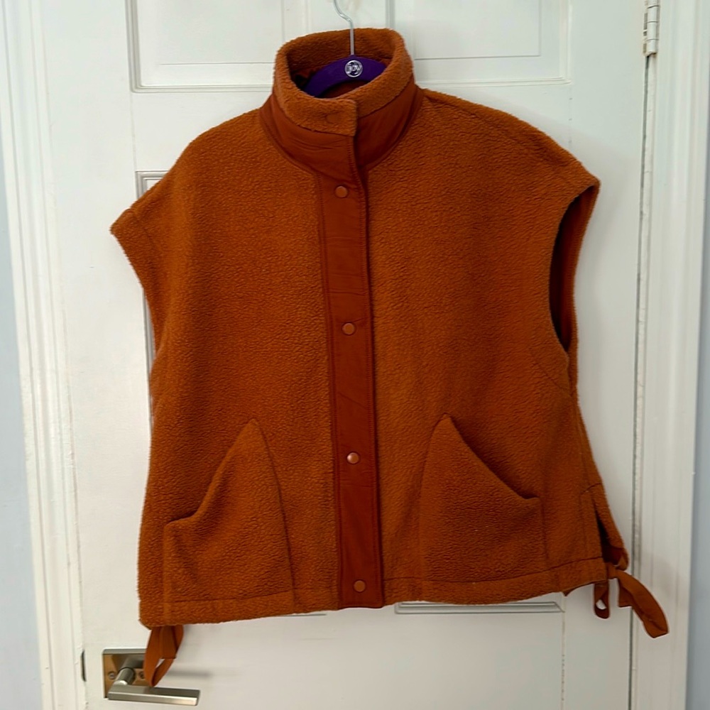 Amazon Large oversized sherpa fleece vest
